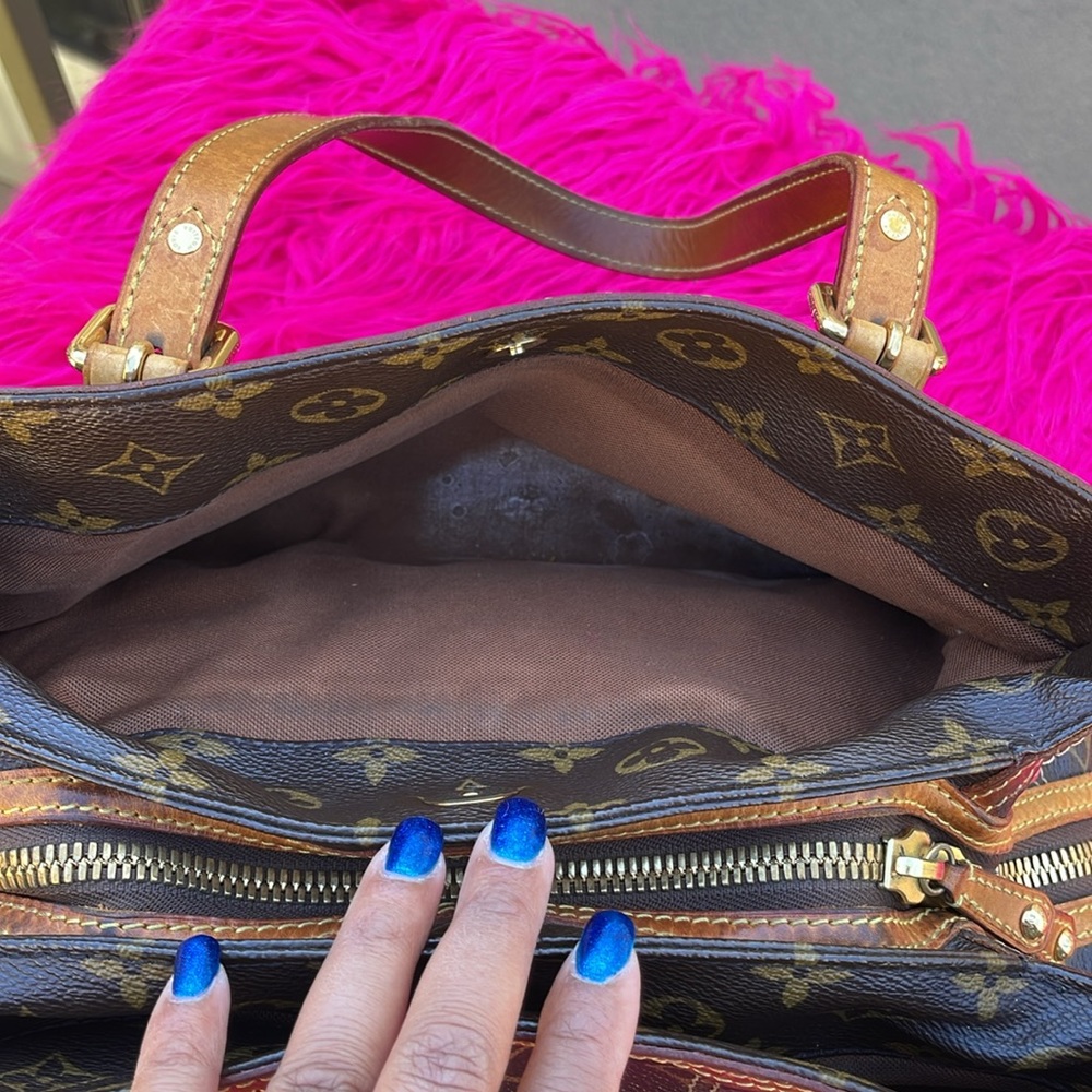 Vintage Louis Vuitton purse - Picture 9 of 12